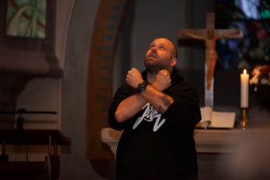 Mit 16 Jahren begonnen Gebetstexte zu verfassen, werden Philip Obrigewitschs mehr als 30 Rap-Songs heute unter "elefantenhiphop.de" im Netz gesucht